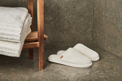 Zoom bild av Waltor tofflor L/XL - Vinga Home