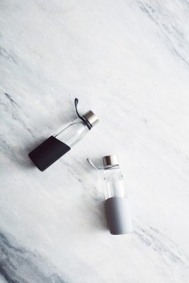 Zoom bild av Lean Glasvattenflaska - Vinga Home