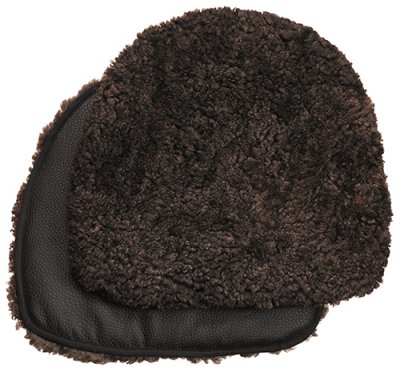 Zoom bild av SKANDILOCK - BUZZ, STOPPAD DYNA I FÅRSKINN, FORMSYDD FÖR LILLA ÅLAND 38X40 CM