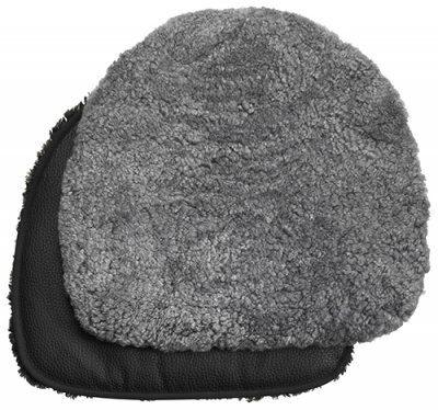 Zoom bild av SKANDILOCK - BUZZ, STOPPAD DYNA I FÅRSKINN, FORMSYDD FÖR LILLA ÅLAND 38X40 CM