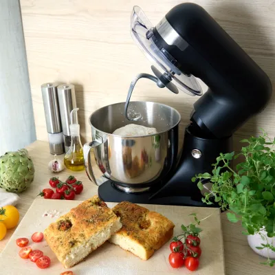 Zoom bild av Köksmaskin 5 liter 1000W Mattsvart