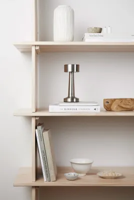 Zoom bild av Maris uppladdningsbar bordslampa - Vinga Home