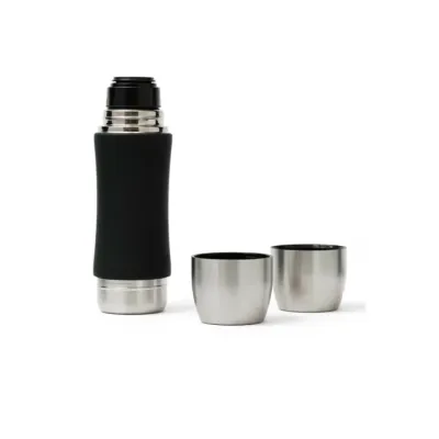 Zoom bild av Termos med dubbla muggar