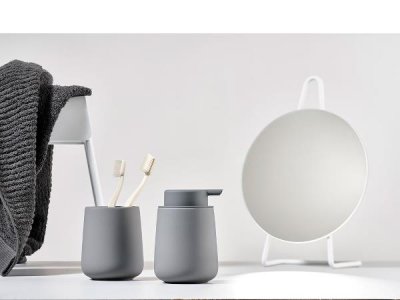 Zoom bild av Zone Denmark Tandborstmugg Nova One Gull grey