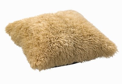 Zoom bild av SKANDILOCK - SHEILA, KUDDE I LÅNGHÅRIGT FÅRSKINN. 70X70 CM